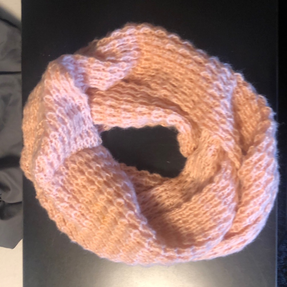 Infinity scarf